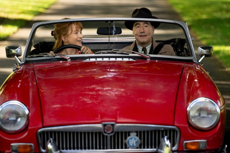 Three television series that will join us in the evenings of June