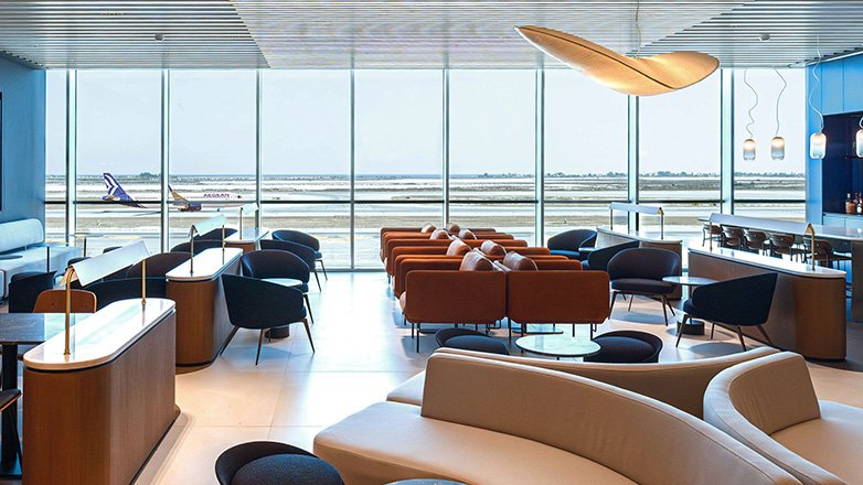 AEGEAN welcomes its passengers to the new Business Lounge at Larnaca Airport next to the departure gates