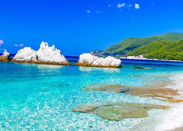 Skopelos: The most beautiful island for the French