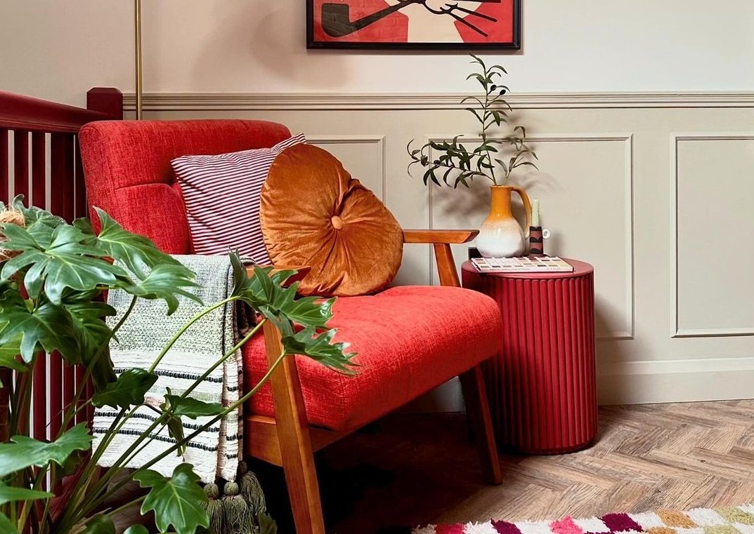 The “Unexpected Red Color Theory” Changes Home Decor and Our Mood