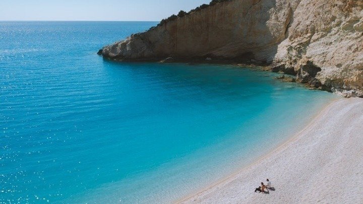 Crete, Naxos and Ios have the best beaches according to the Swiss