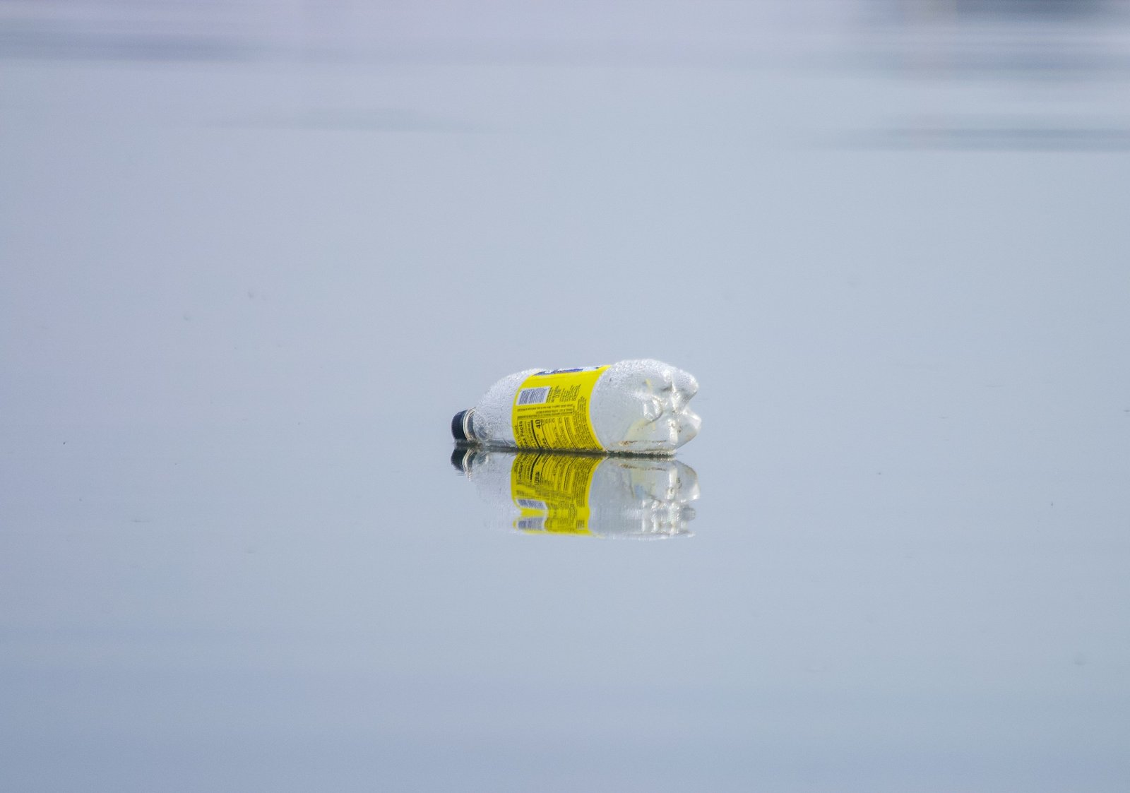 The research involved drinking water from a plastic bottle in diabetes |  Marie Claire